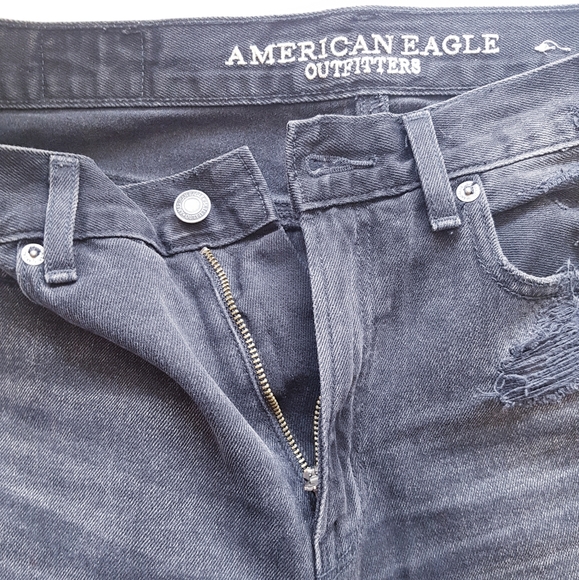 AMERICAN EAGLE Black Distressed + Torn Mom Denim Jeans - Picture 7 of 11